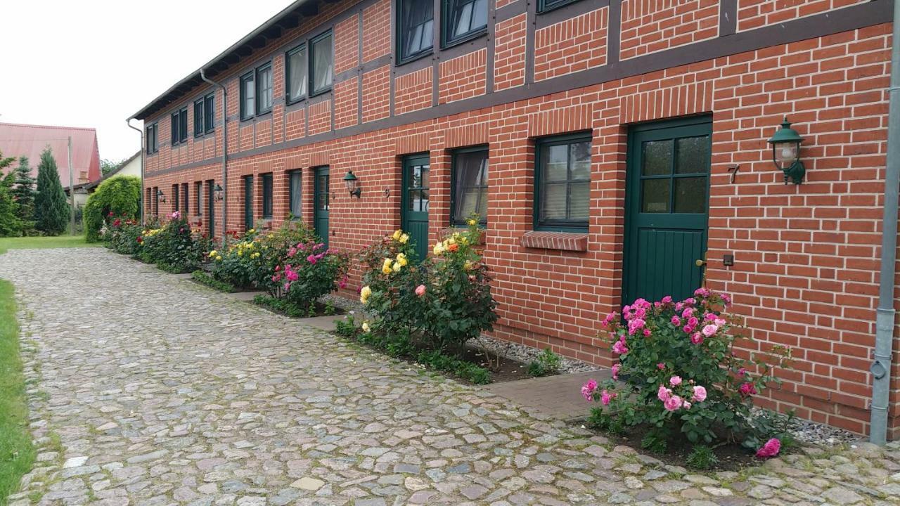 Landferienhof "Mueritzufer" Ludorf Extérieur photo